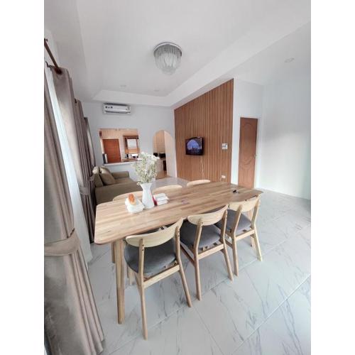 Sugar Beach Pool Villa Bangsaen