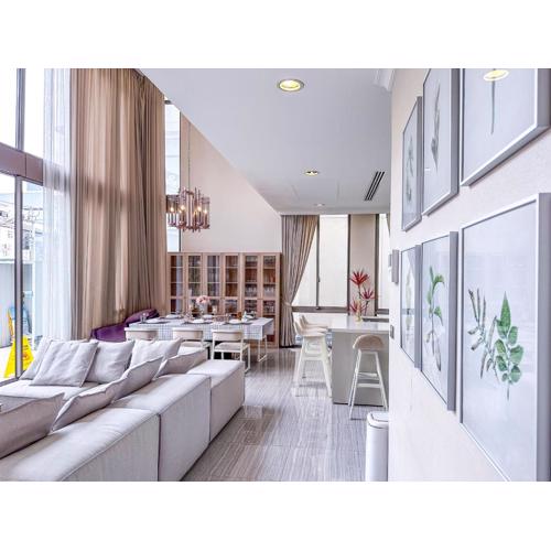 Sukhumvit-Thonglor Luxury Pool Club Villa 5 Mins to BTS 素坤逸-通羅 豪華會所泳池別墅 5分鐘到達地鐵