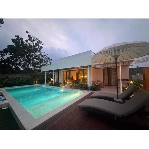 Summa Villa - Tropical 2BR Villa w Big Pool