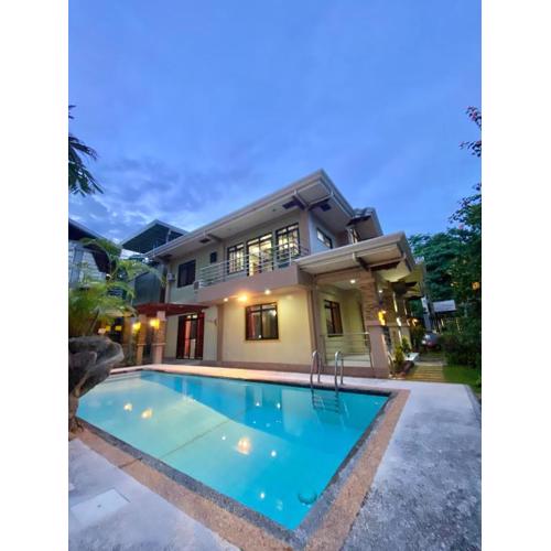 Summer House near Alona beach with 5 Bedrooms