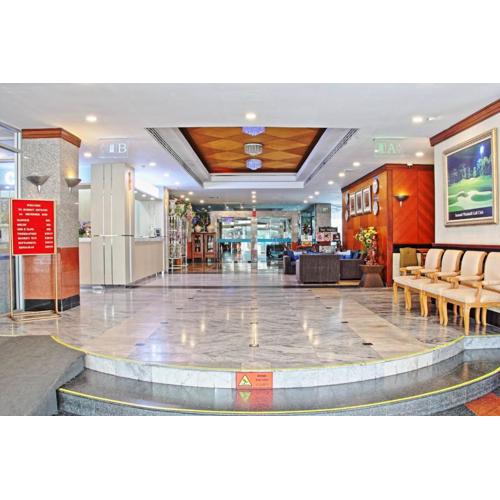 Summit Pavilion Hotel