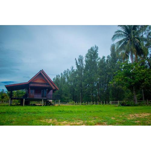 Sunee Seafood Bungalow