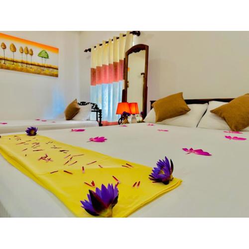 Sunkis lagoon Bentota