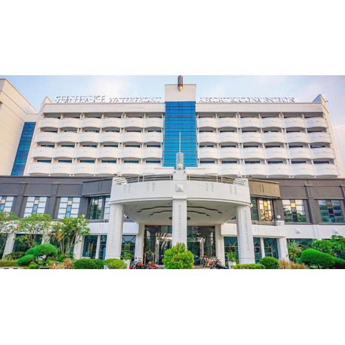 Sunlake Waterfront Resort & Convention