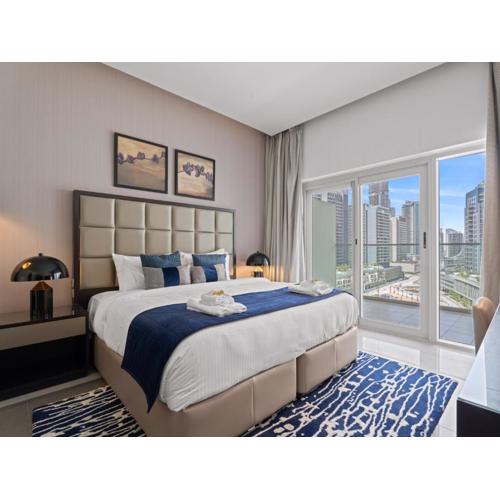 Sunlit Studio Haven - Luxury Living in Majestine