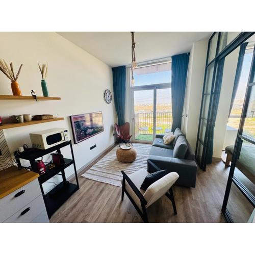 Sunny 1 Bedroom Apartment in Dubai Hills Estate