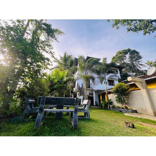 sunny mound unawatuna close by sri yoga shala