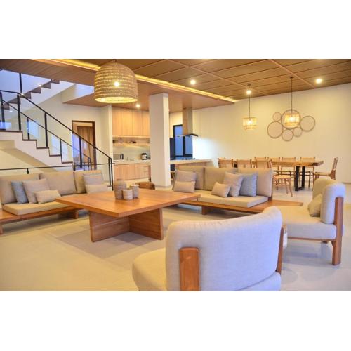 Sunrise City View Villa 9 bedrooms with a private heated swimming pool and billiard