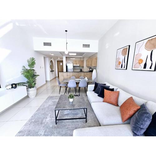 SUNRISE HOMES - 2 BR with Panoramic Marina Views