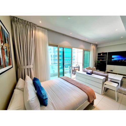 SUNRISE HOMES - Beautiful Studio near JBR Walk & Beach