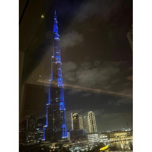 SUNRISE HOMES - Lavish 2 Bedrooms with Dubai Fountain View!