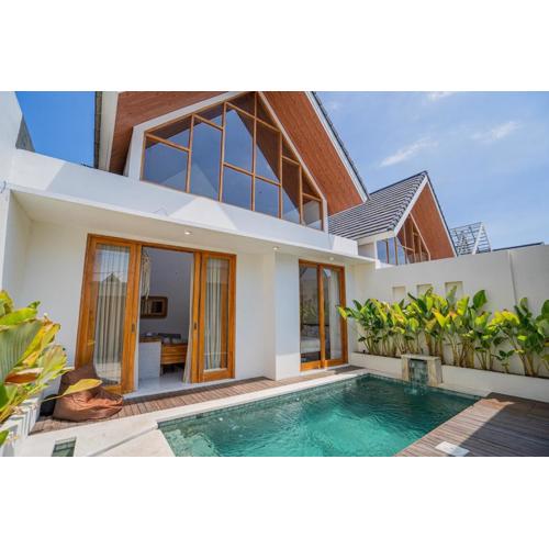Sunrise Oasis - 2BR Villa in Kerobokan