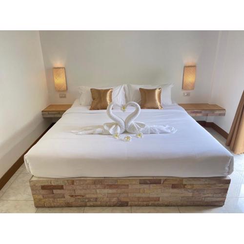 Sunrise Serenity Phuket Resort