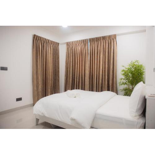 Sunrise Stay Private Room with Private Balcony - Hulhumale