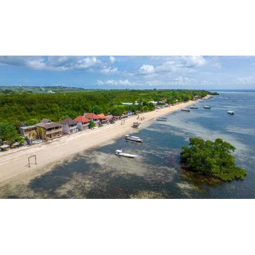 Sunset Beach Wood Villa by Alfred in Bali