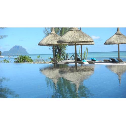 Sunset Coast Apartment