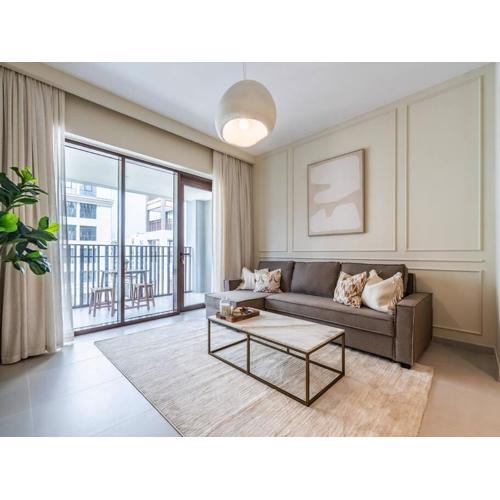 Sunset Creek Oasis: 1BR Gem Luxury Beach Apartment