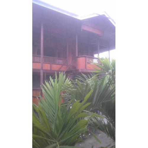 Sunset Guest House & Bar