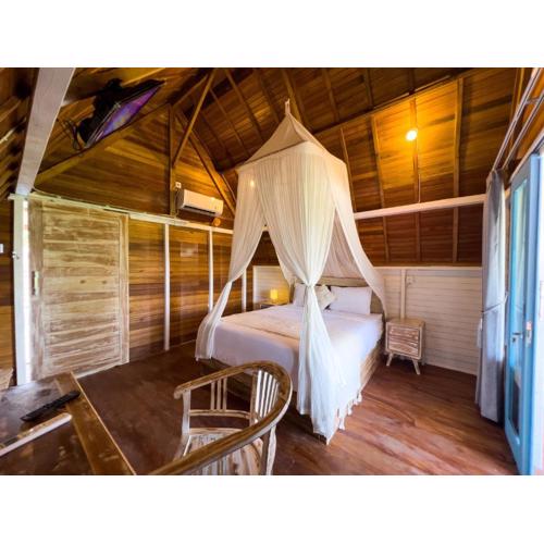 Sunset Hill Penida Resort