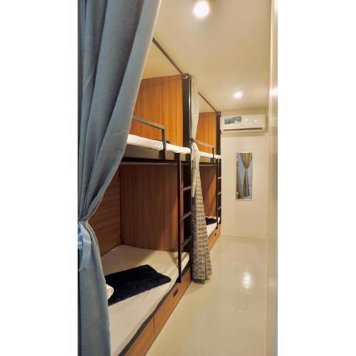 Sunset Paradise Hostel
