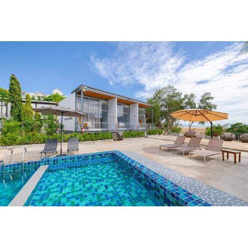 Sunset Serenity Jomtien Resort