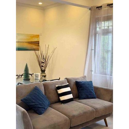 Sunset Views 3-Bedroom Apt, 1min Walk to Beach - NYHA1