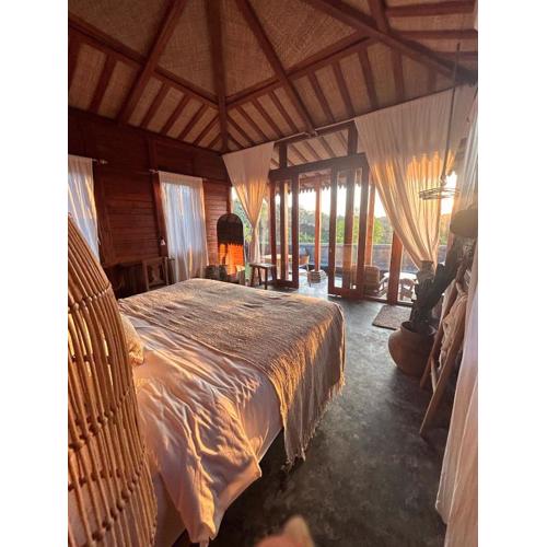 Sunset vista wooden villa - Jungle & ocean Uluwatu