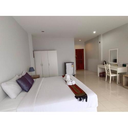 Sunshine Guesthouse Nanai Patong