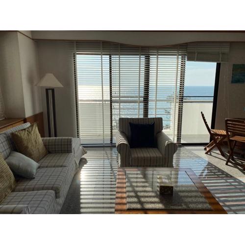 Sunshine Gypsy at Beach Villa Vibhavadi Pattaya