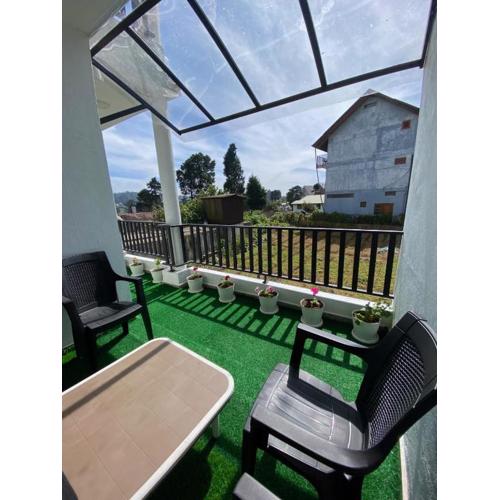 Sunshine Haven Apartment