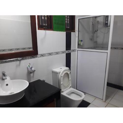 Sunshine Holiday Resort -Sella Kataragama