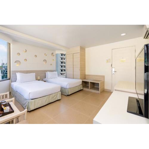 Sunshine Hotel & Residences