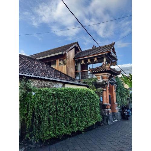 Sunshine Vintage House