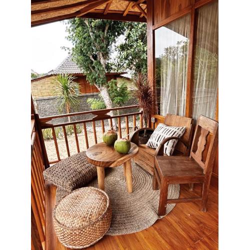 Sunshine wooden house