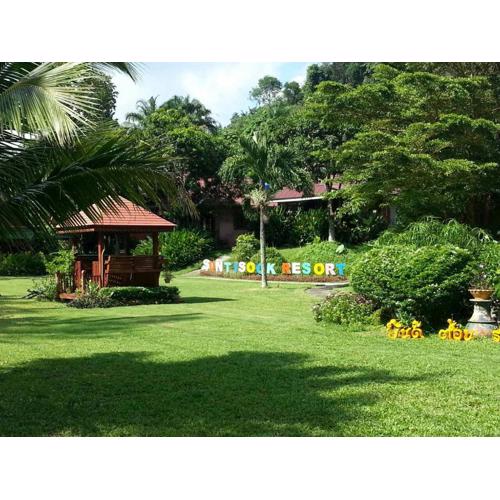 Suntisook Resort