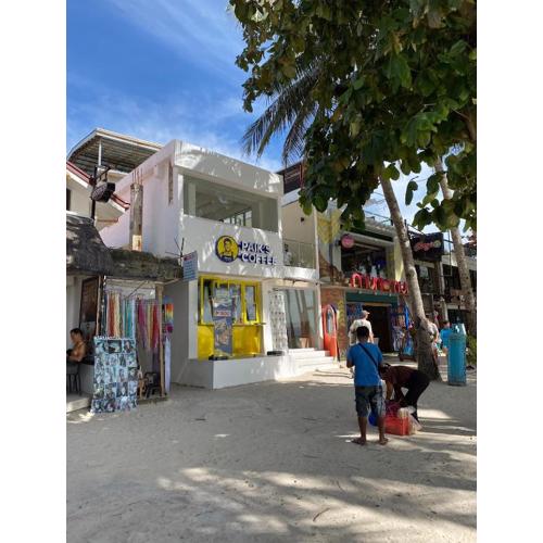 Sunvilla beachfront hotel