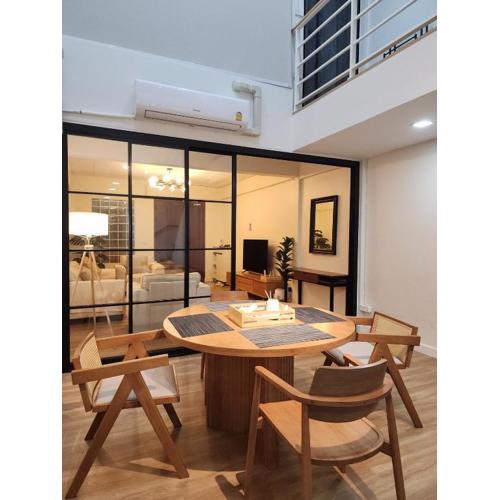 Super cozy new townhome in central of Bangkok 4 PAX