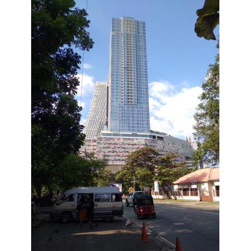 Super Luxury 2 BR Apartment in Five Star Colombo City Centre