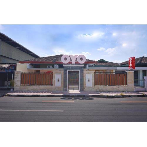 Super OYO 1046 Omah Pathok