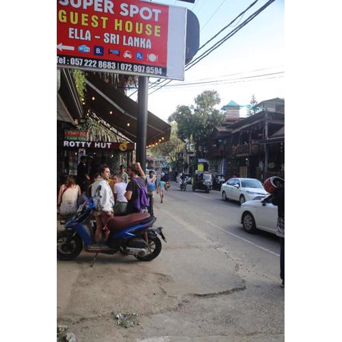 Super Spot Guest House