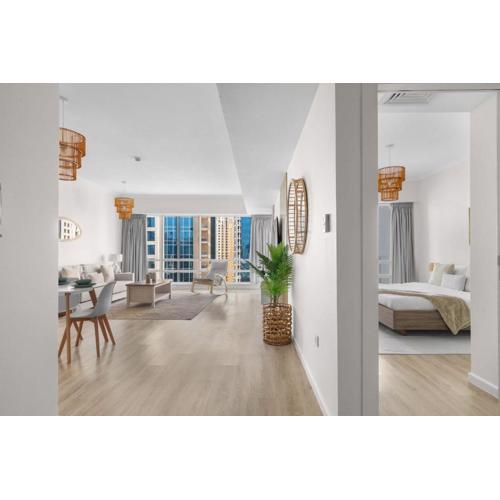 Superb Marina Views I Sleeps 5