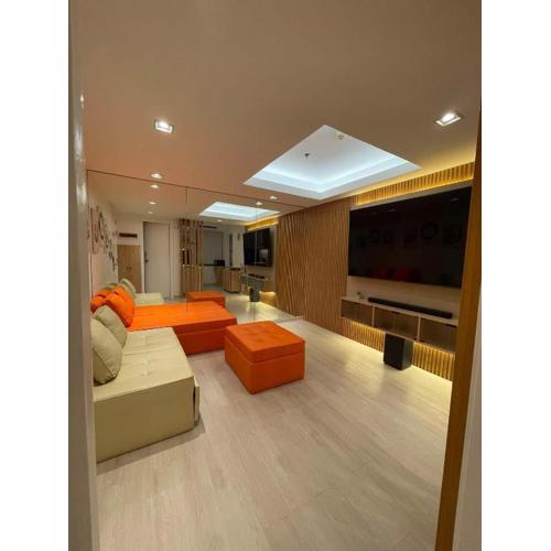 Supreme Luxury 2BR Condo - Azure Urban Resort Residences near Manila Airport