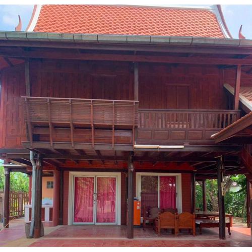 Suree Garden Resort & Karaoke