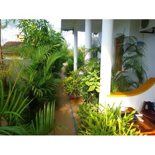 SURF & SAND Hotel Arugambay