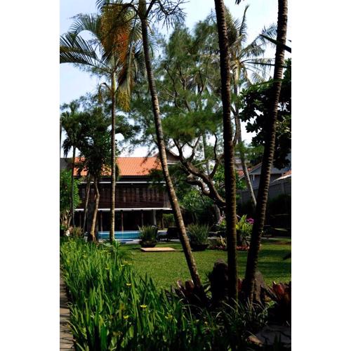 Surya Kencana Seaside Hotel