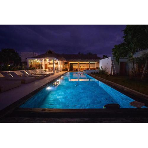 Sustainable luxury in Alona