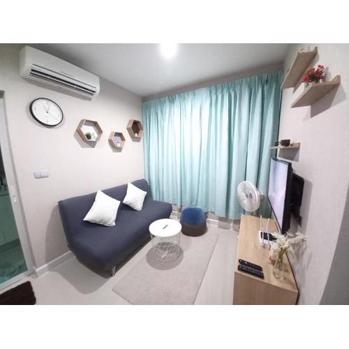 Suvarnabhumi Airport , Bangkok , Sukumvit ,Bts Ekamai-Bangna