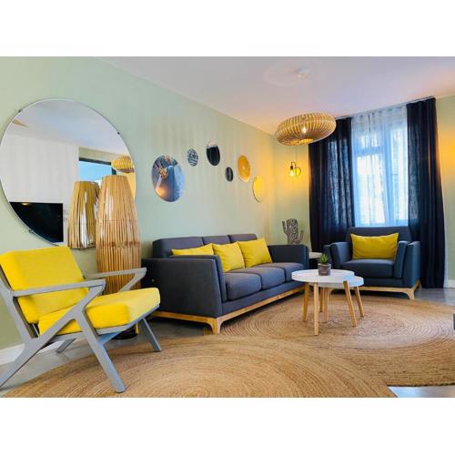 Sweet Beach Apt-Pool, Terrace, Ground Floor, few steps from beach!