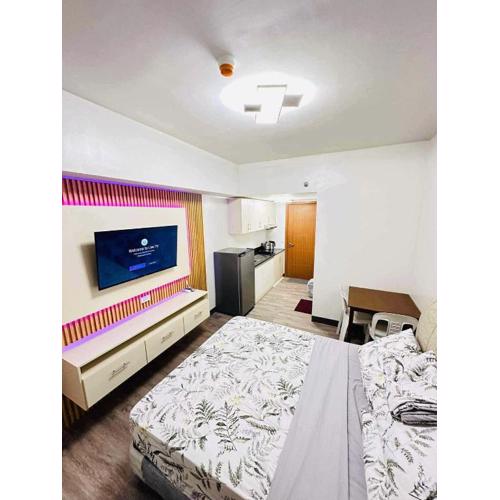 Symfoni Nichols Studio