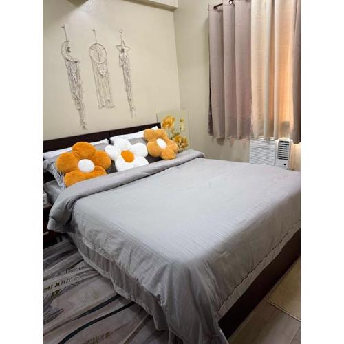 T3 Airport Condo Escape by JM and Ian